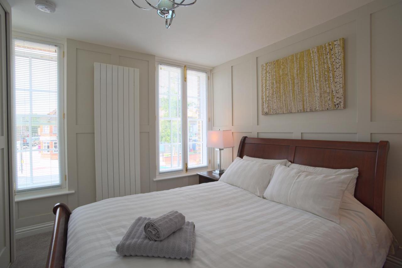 Harper Luxe Serviced Apartments Dunstable Bagian luar foto