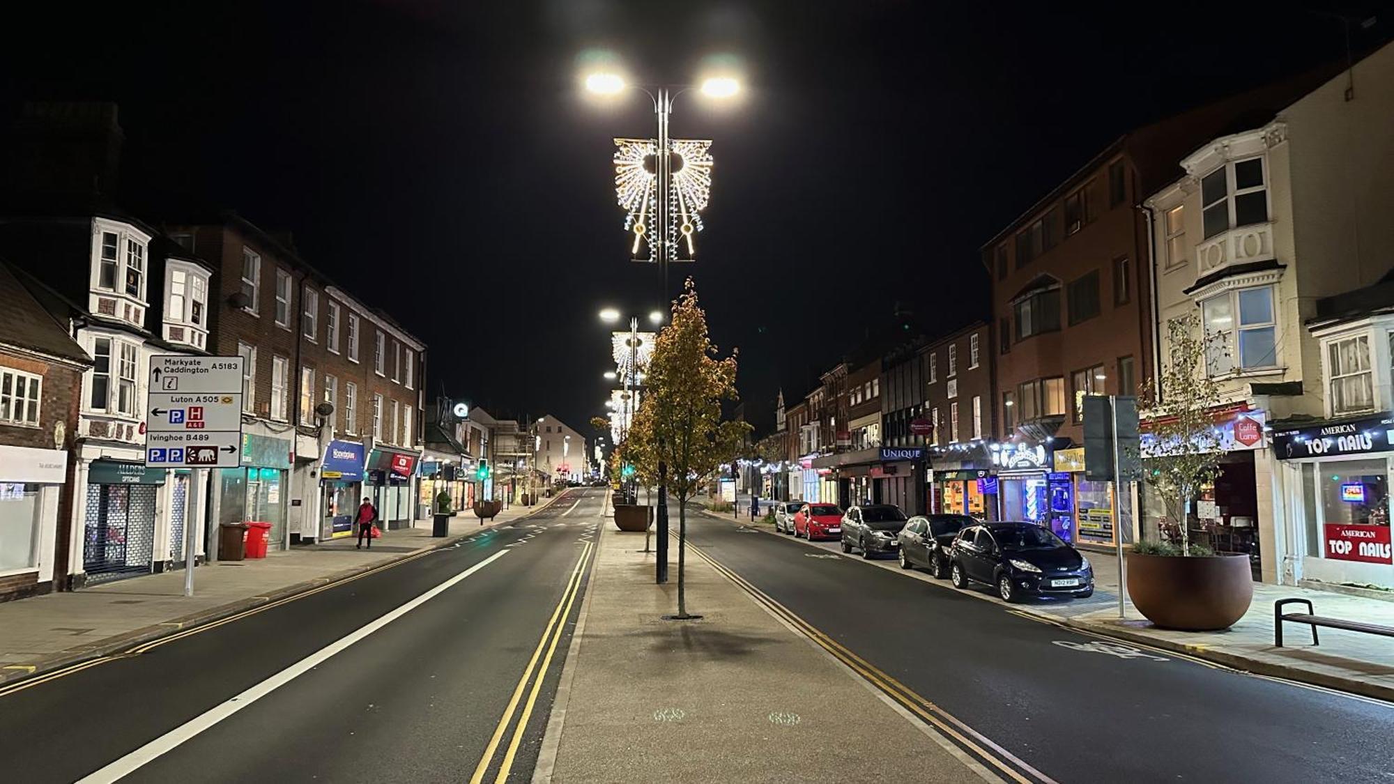 Harper Luxe Serviced Apartments Dunstable Bagian luar foto
