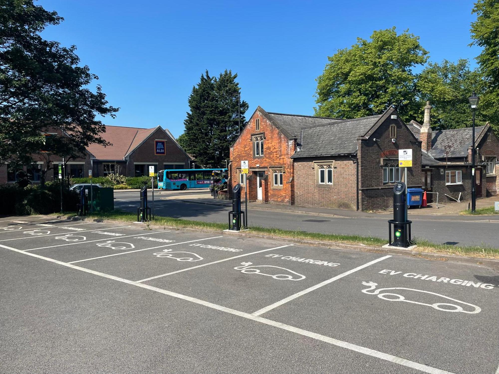 Harper Luxe Serviced Apartments Dunstable Bagian luar foto
