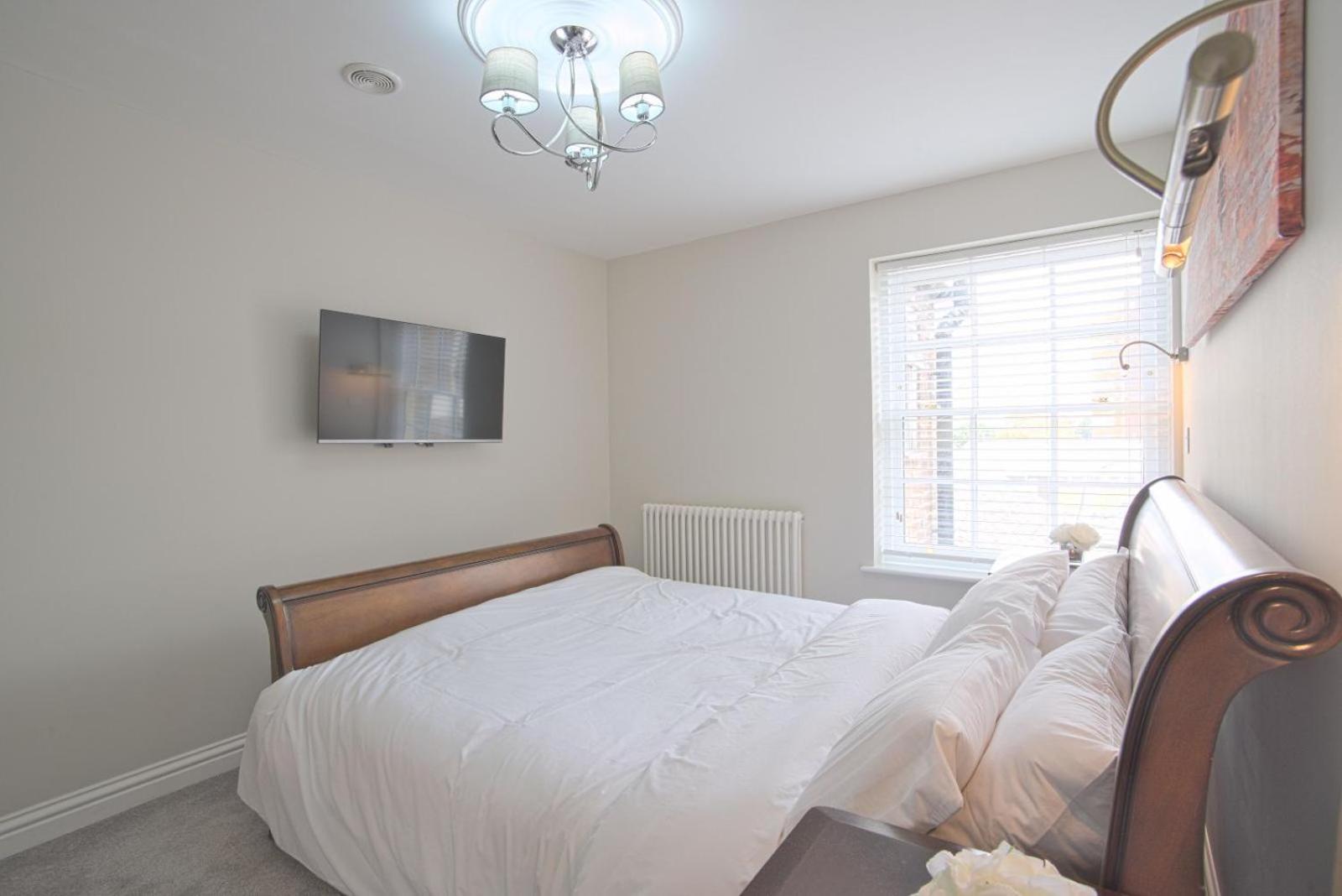 Harper Luxe Serviced Apartments Dunstable Bagian luar foto